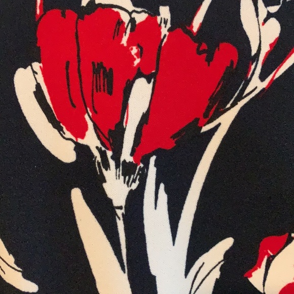 Banana Republic Smart floral 3/4 sleeve dress size 10 - Picture 3 of 3